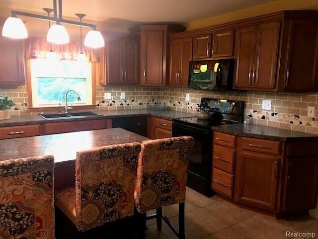 623 Ridgeview Drive Corunna, MI 48817 - Photo 8 of 33 2f.jpg