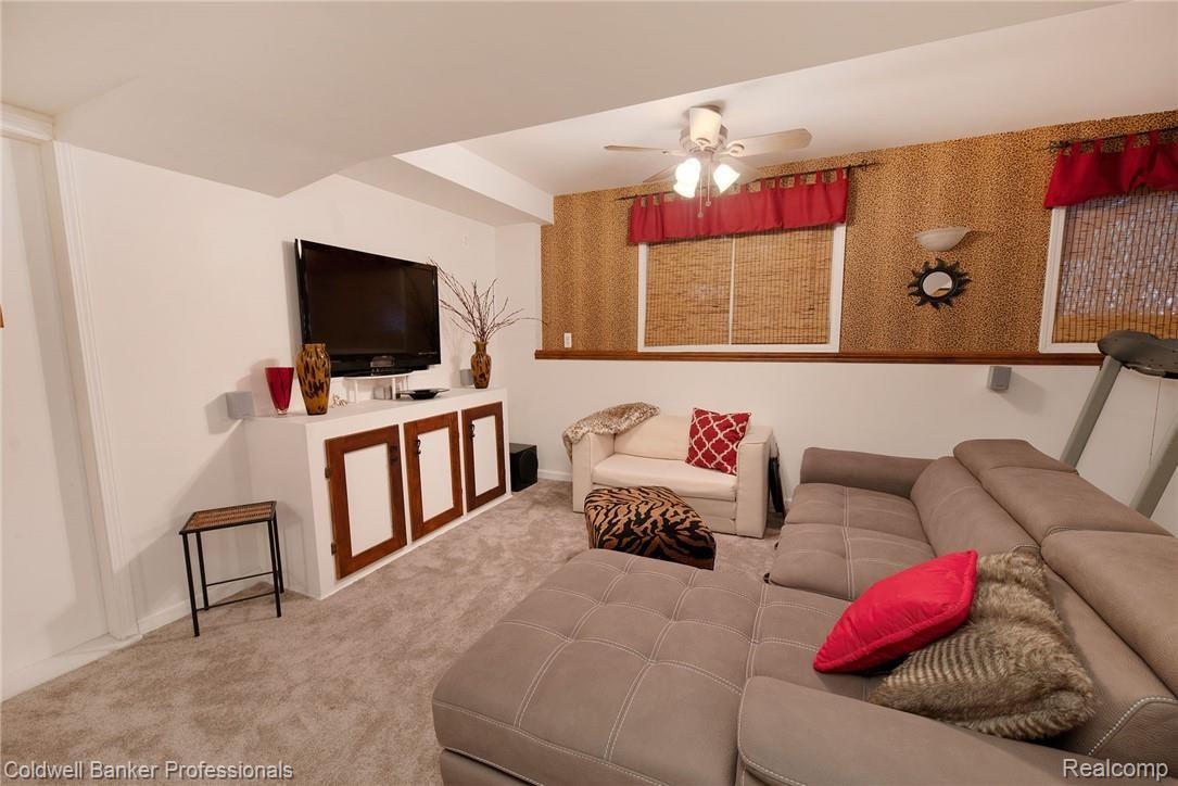 3841 Kossuth Road Lake Orion, MI 48360 - Photo 49 of 53 My-Document_135.jpg