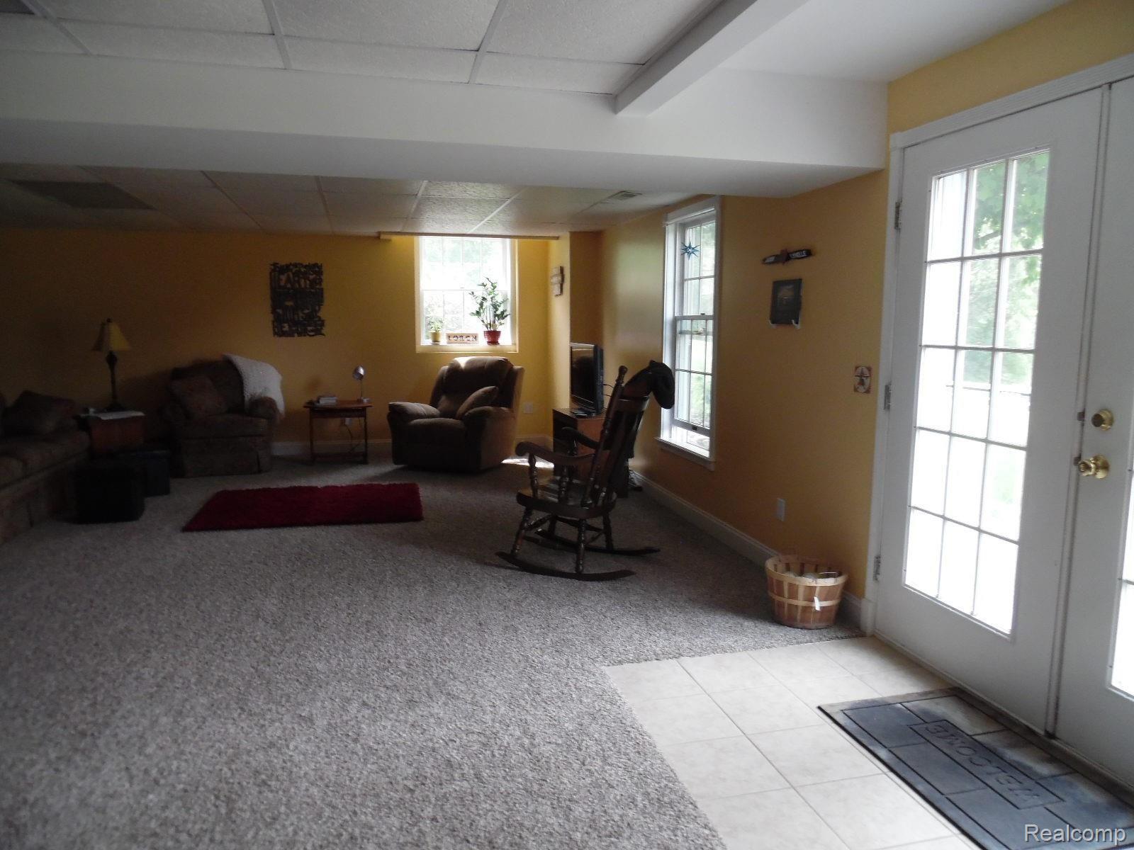2130 Broker Road Lapeer, MI 48446 - Photo 33 of 35 SAM_1101.JPG