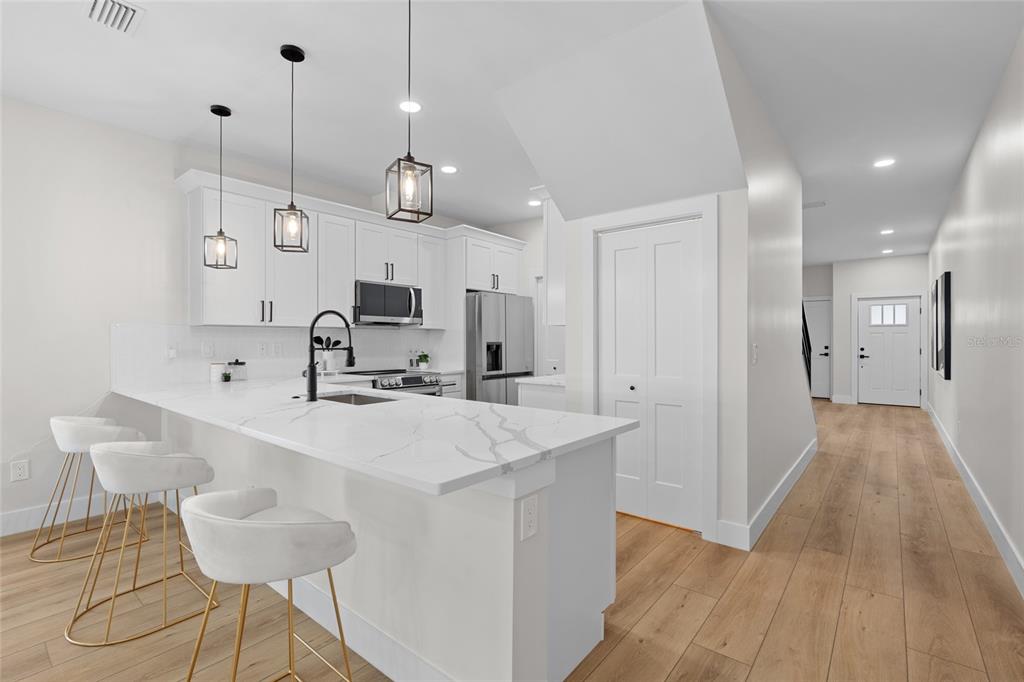 4308 West Gray Street, Unit 1 Tampa, FL 33609 - Photo 10 of 43