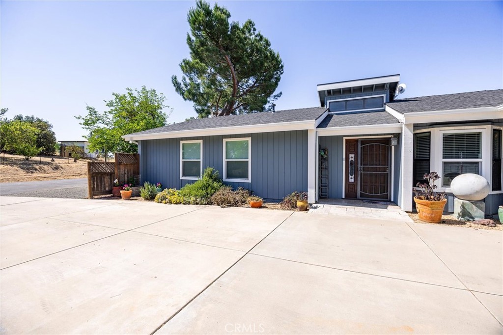 5175 White Tail Place Paso Robles, CA 93446 - Photo 21 of 37 a house view with a outdoor space