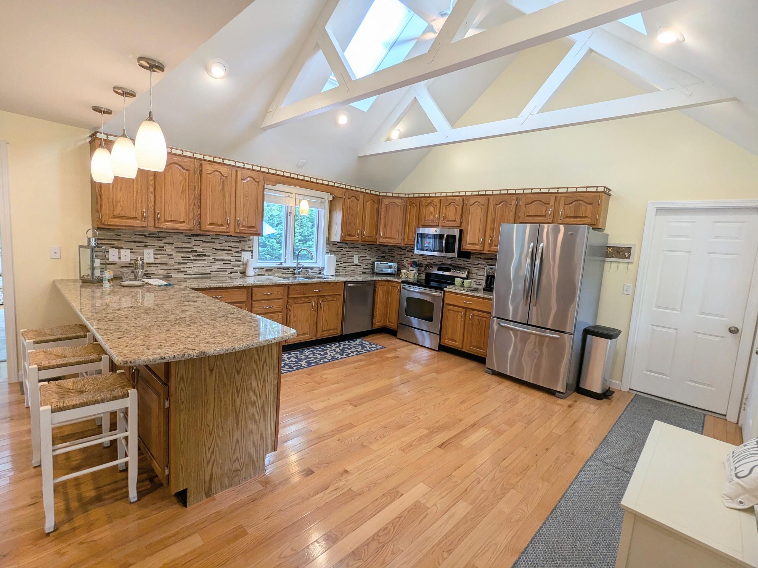 32 Apple Lane Dennis, MA 02638 - Photo 5 of 48 1000012420