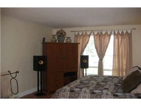 3 Maple Ridge Drive, Unit 218 Merrimack, NH 03054 - Photo 5 of 9