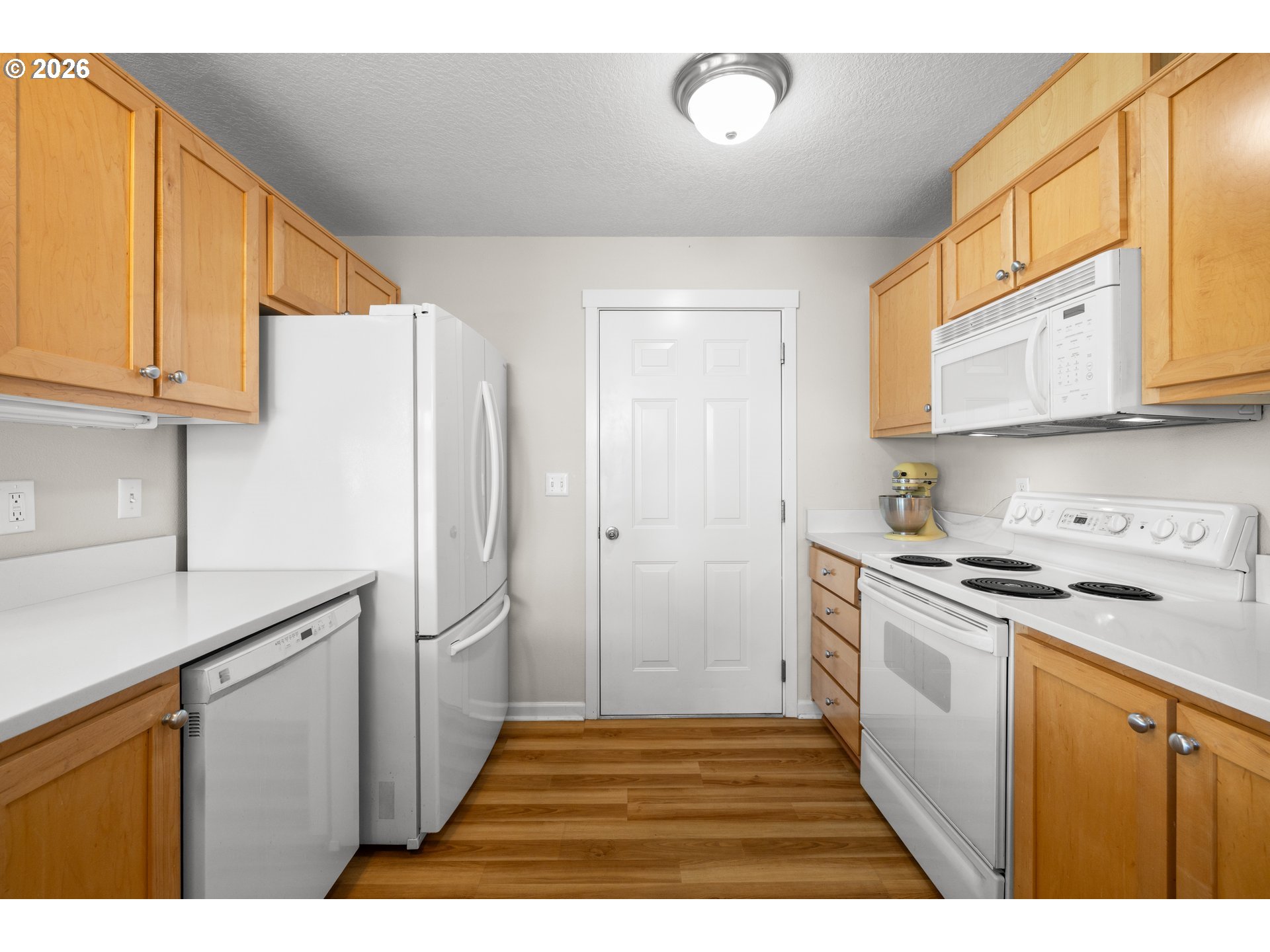 14721 Southwest Beard Road, Unit 102 Beaverton, OR 97007 - Photo 5 of 25 Kitchen