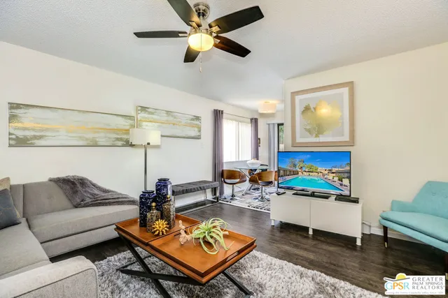 $305,000 | 437 Bradshaw E Lane, Unit 50, Palm Springs, CA 92262