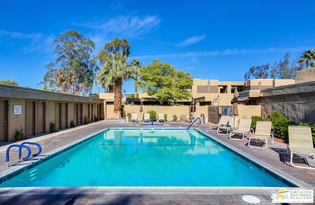 $305,000 | 437 Bradshaw E Lane, Unit 50, Palm Springs, CA 92262