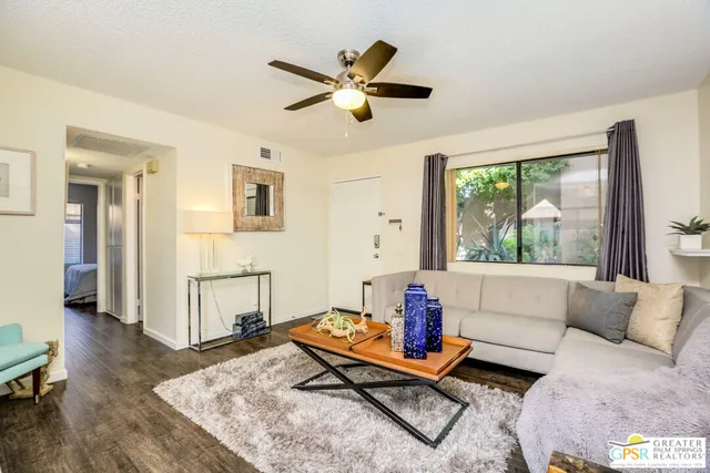 $305,000 | 437 Bradshaw E Lane, Unit 50, Palm Springs, CA 92262