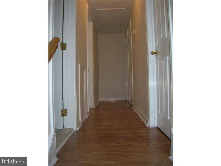 680 Taylor Road Downingtown, PA 19335 - Photo 12 of 20 Hallway