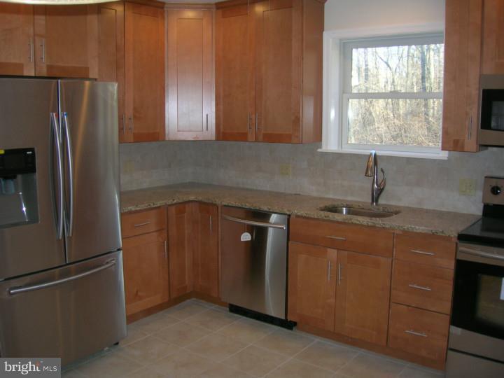 680 Taylor Road Downingtown, PA 19335 - Photo 9 of 20 Kitchen