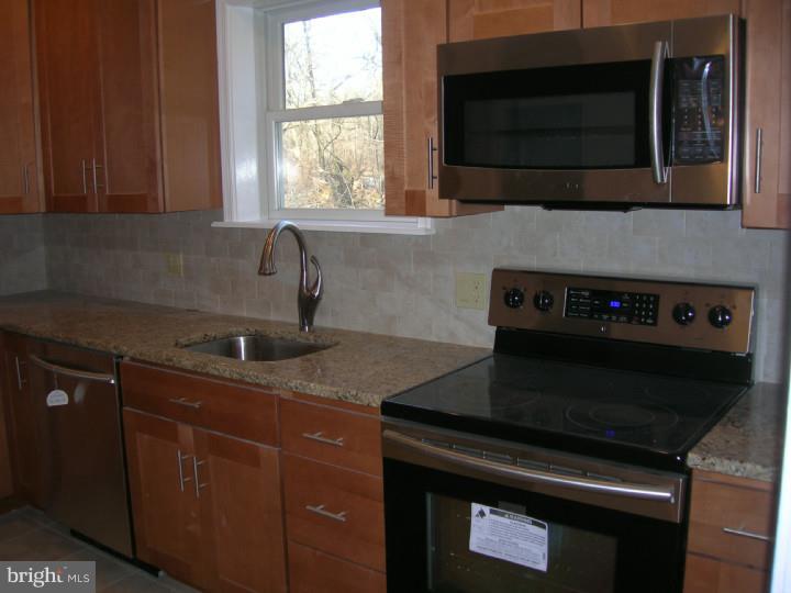 680 Taylor Road Downingtown, PA 19335 - Photo 10 of 20 Kitchen