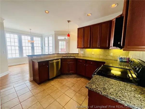 $2,200 | 96 Lamplighter Way, Spring Lake, NC 28390