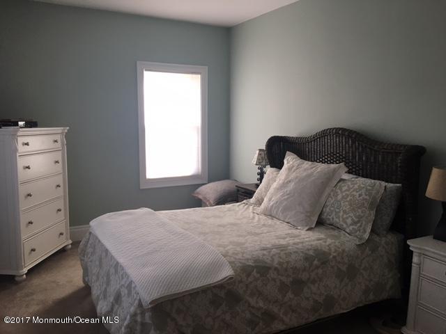 2400 Riverside Terrace Manasquan, NJ 08736 - Photo 6 of 14 Guest Room
