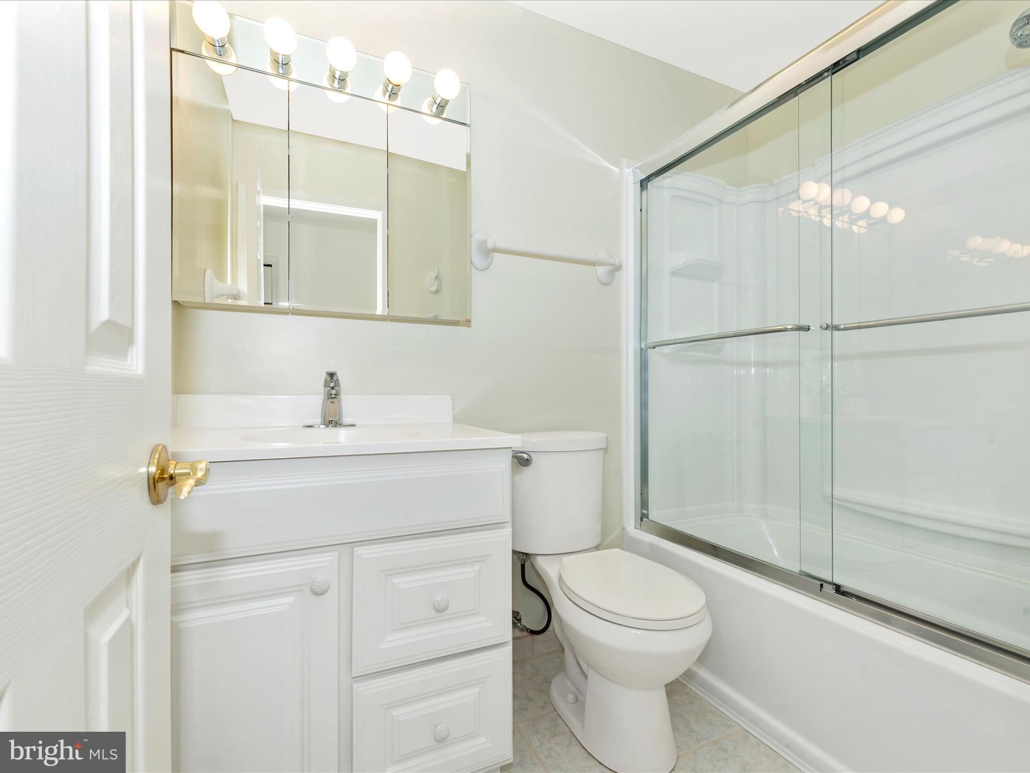 5579 Linton Road Sykesville, MD 21784 - Photo 36 of 73 Hall Bathroom