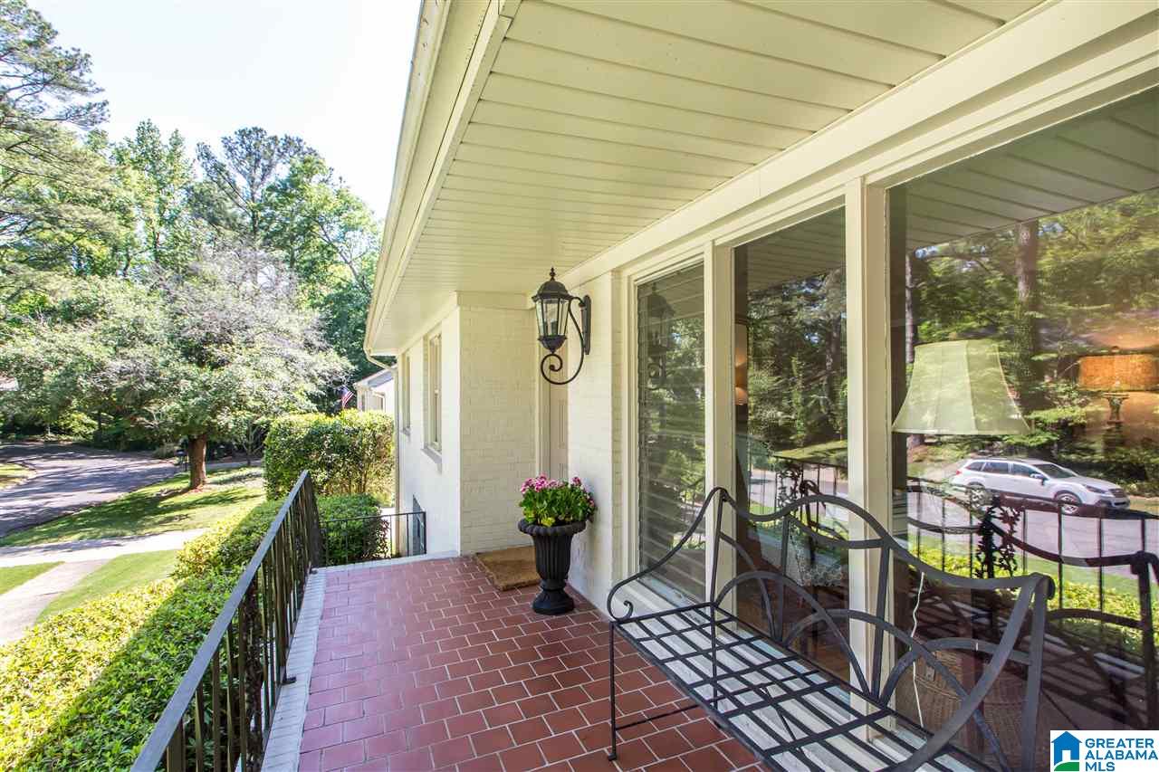 4165 Winston Way Birmingham, AL 35213 - Photo 3 of 30