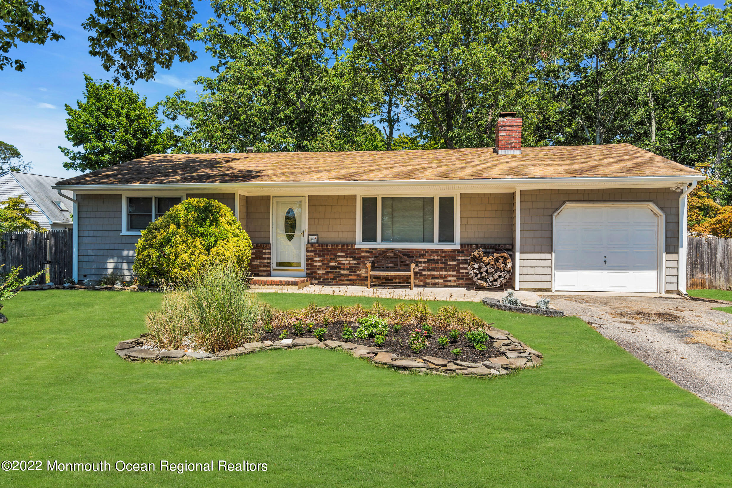 394 Reedy Drive Brick, NJ 08723 - Photo 4 of 53 1 (4)