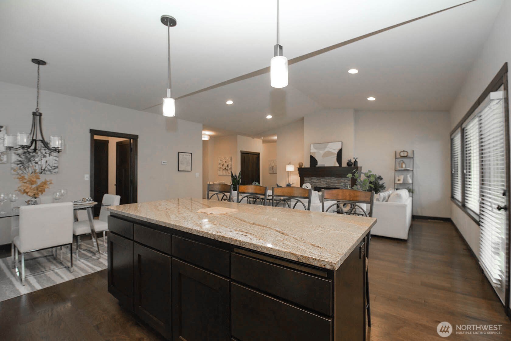 7517 Broadway Everett, WA 98203 - Photo 15 of 38