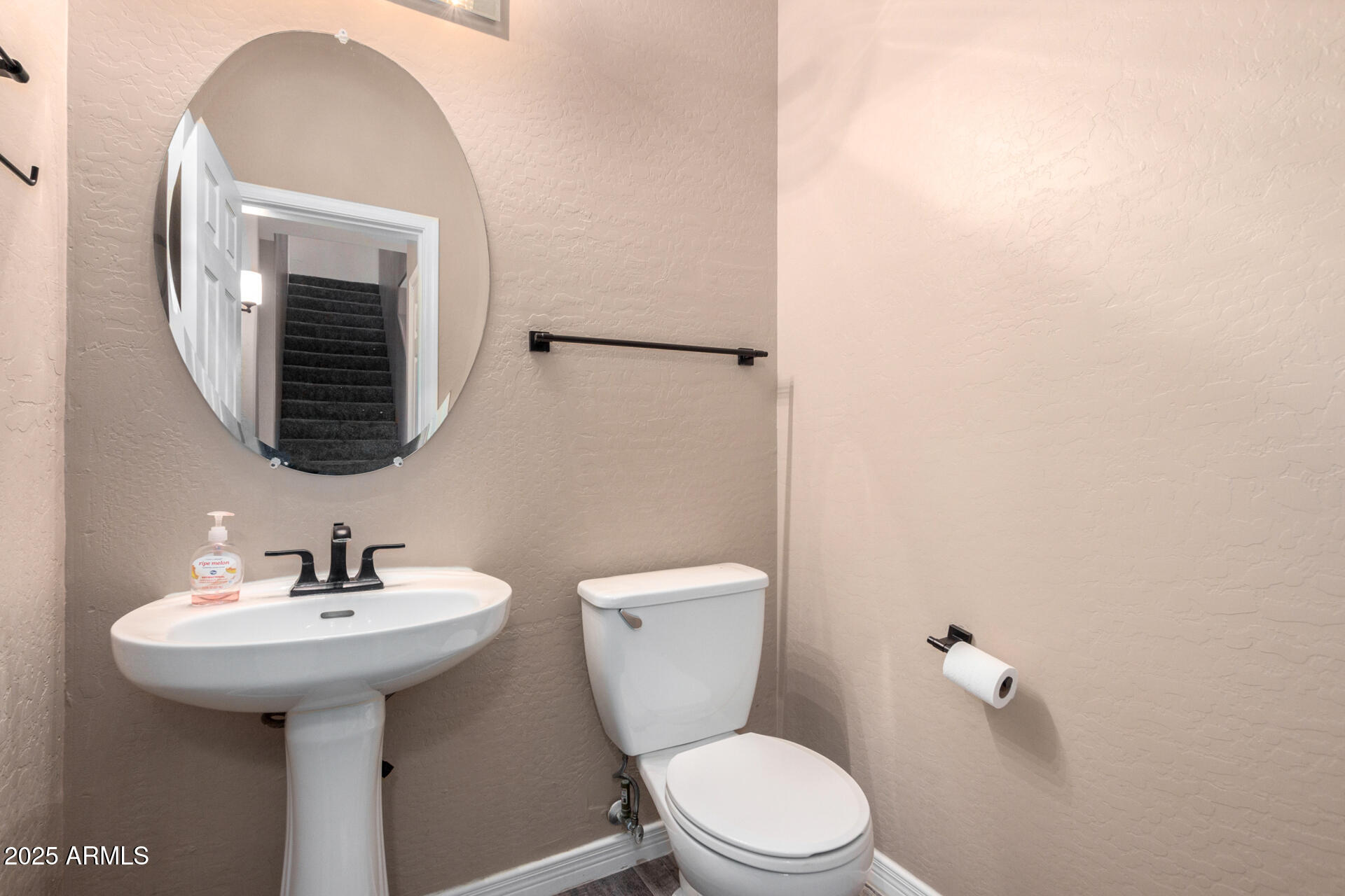3613 West Kathleen Road Phoenix, AZ 85053 - Photo 15 of 32 18 - Kathleen