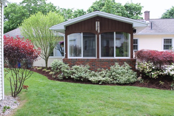 89 Calley Street Springfield, MA 01129 - Photo 23 of 30 a view of a house with a garden