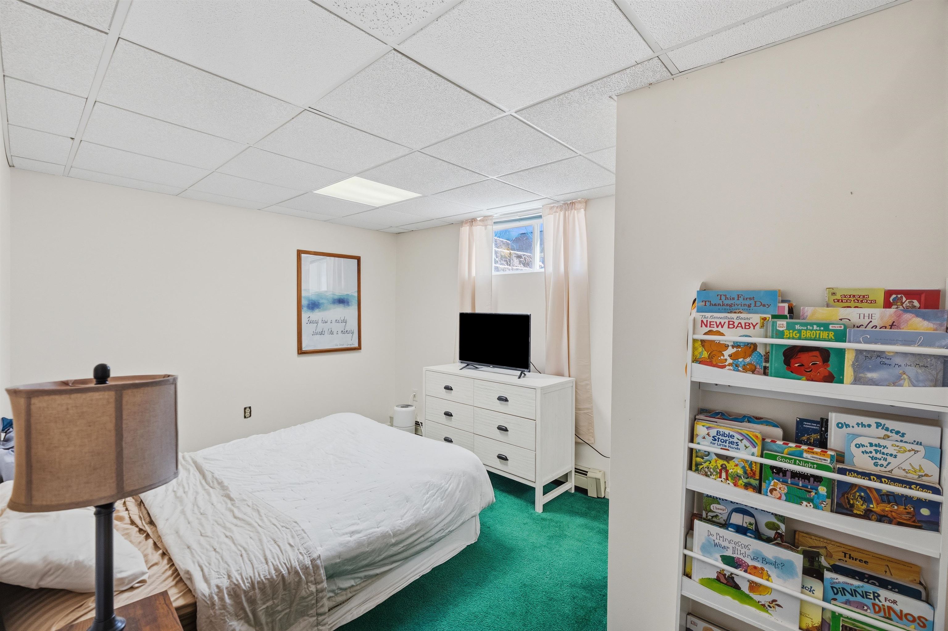 506 Mammoth Road Londonderry, NH 03053 - Photo 23 of 38 Gallery Image 23