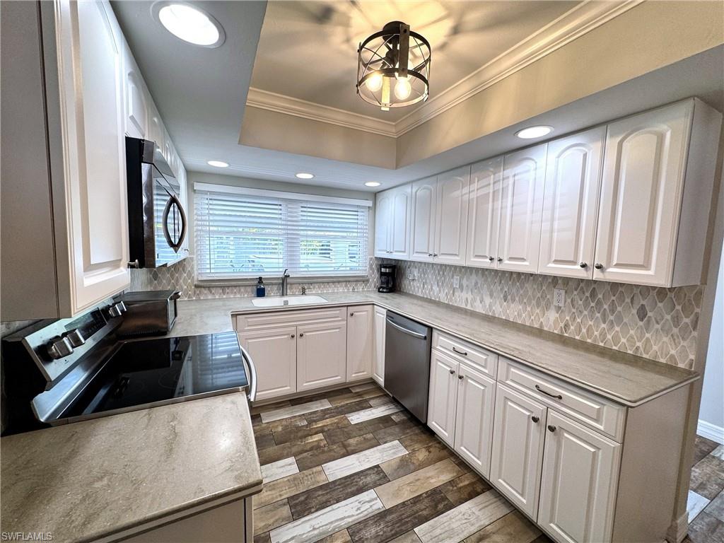 4 Watercolor Way, Unit 4 Naples, FL 34113 - Photo 11 of 33 Gallery Image 11