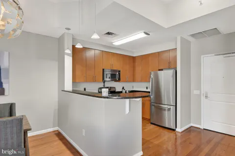 $429,700 | 1390 Kenyon Street Northwest, Unit 813, Washington, DC 20010