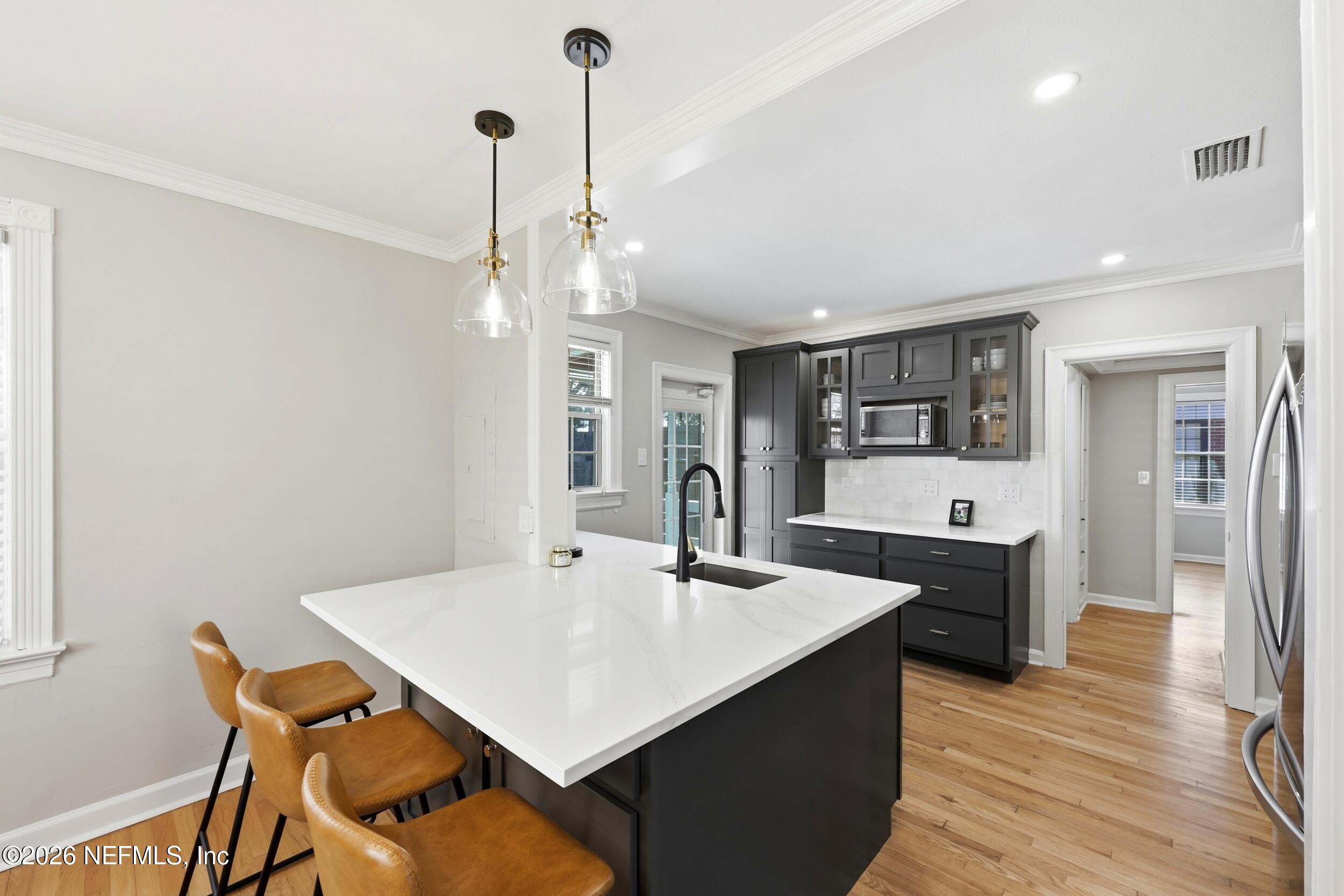 813 Old Hickory Road Jacksonville, FL 32207 - Photo 10 of 28 the real estateographers_012