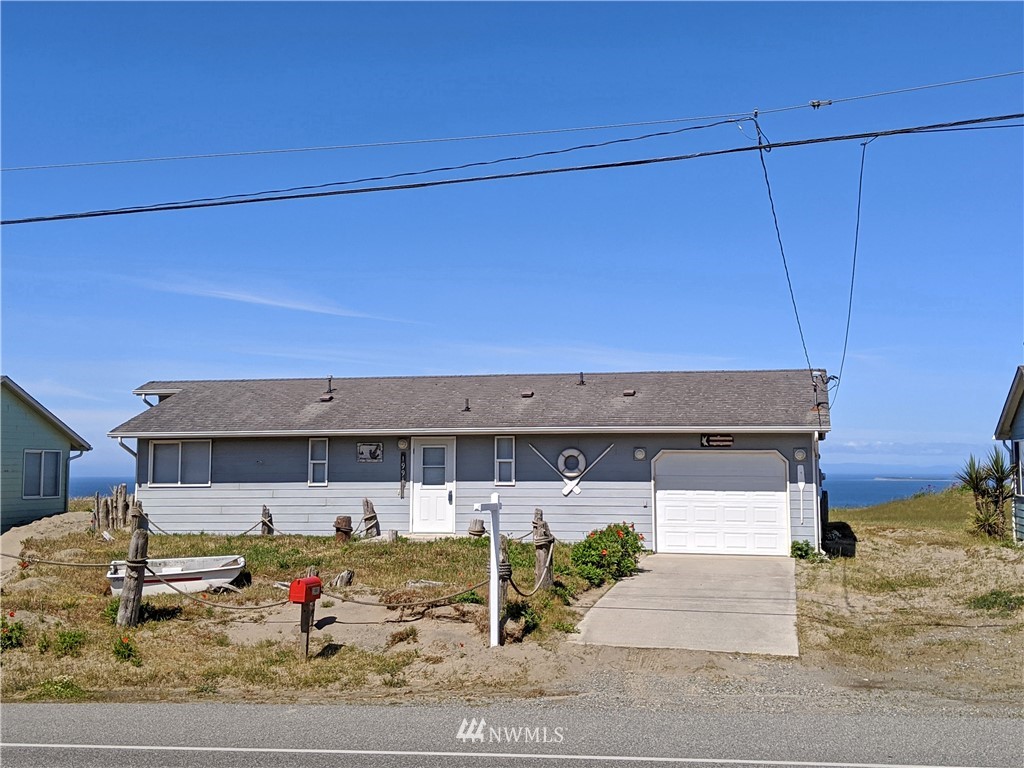 1991 West Beach Road Oak Harbor, WA 98277 - Photo 1 of 40 Gallery Image 1
