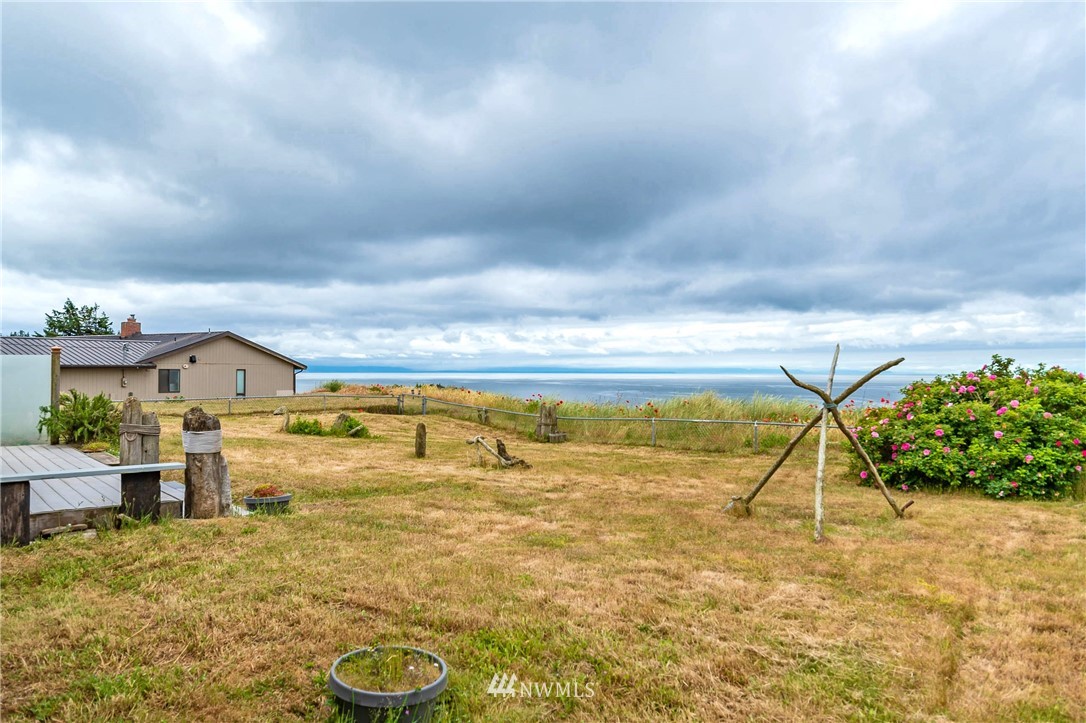 1991 West Beach Road Oak Harbor, WA 98277 - Photo 14 of 40 Gallery Image 14