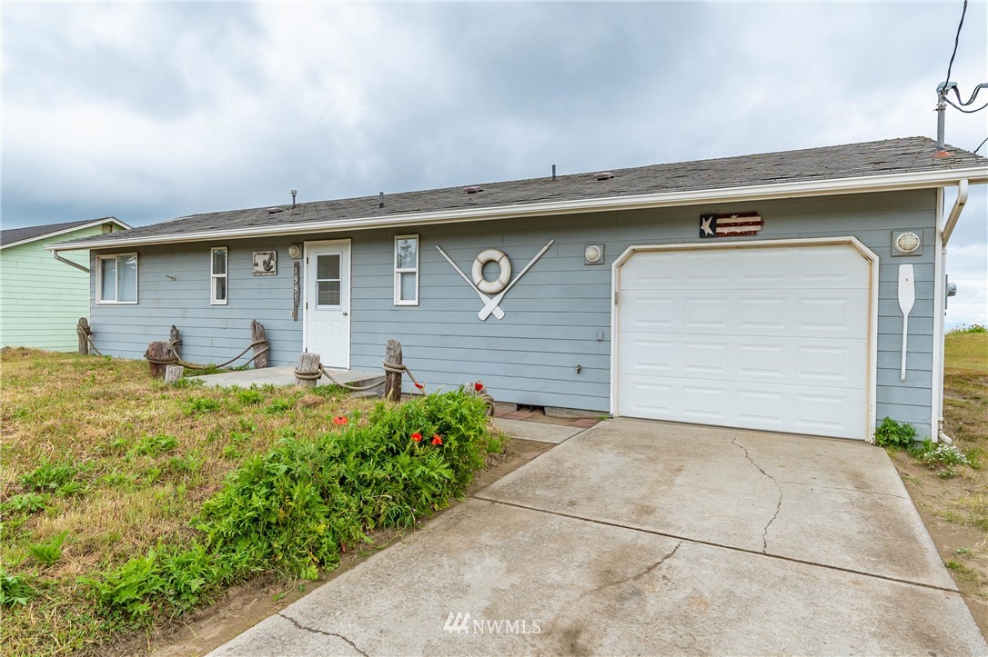 1991 West Beach Road Oak Harbor, WA 98277 - Photo 27 of 40 Gallery Image 27