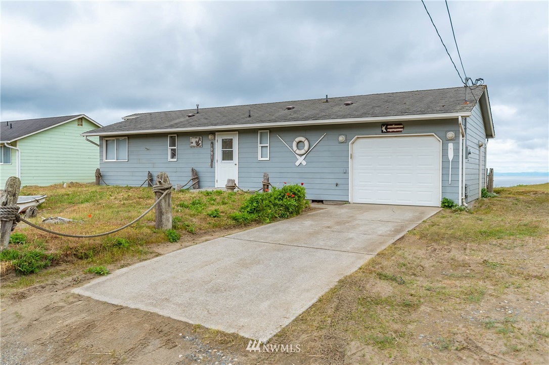 1991 West Beach Road Oak Harbor, WA 98277 - Photo 28 of 40 Gallery Image 28