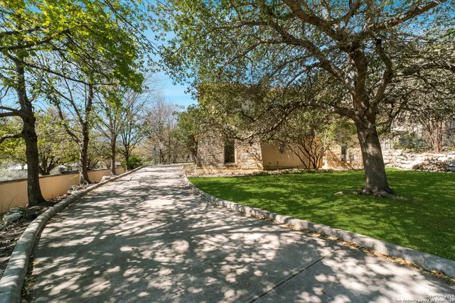 $850,000 | 728 Garraty Circle, Terrell Hills, TX 78209