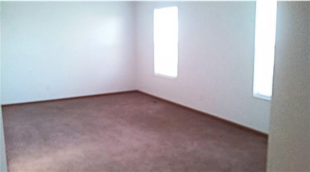 11740 Ridgeway Drive St. Joseph, MO 64505 - Photo 2 of 9