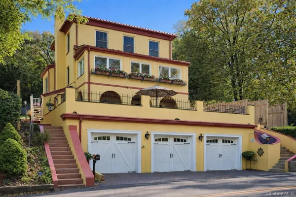 $1,388,000 | 126 Cove Road, Oyster Bay, NY 11771