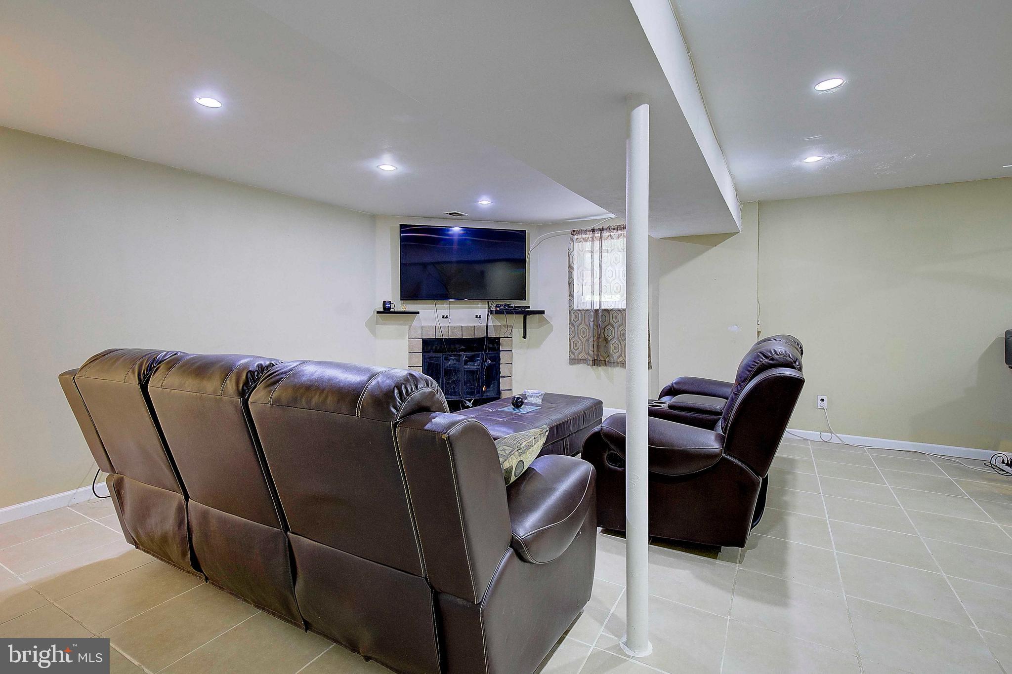 9209 Roxanne Drive Lanham, MD 20706 - Photo 17 of 33