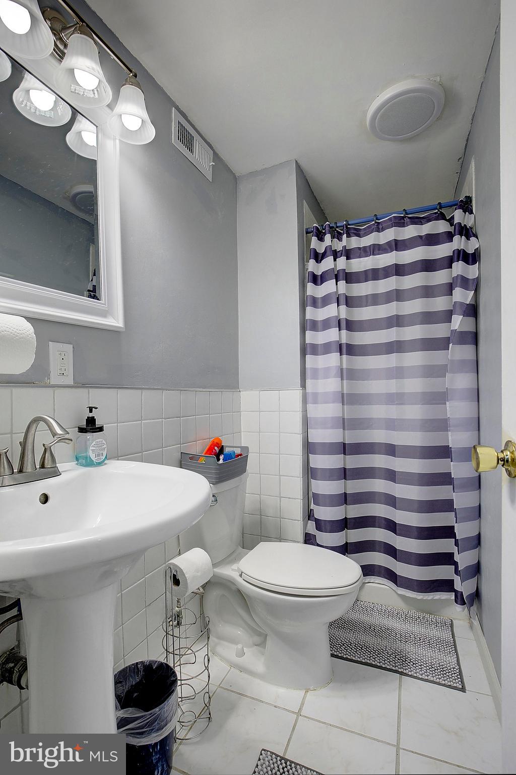 9209 Roxanne Drive Lanham, MD 20706 - Photo 23 of 33