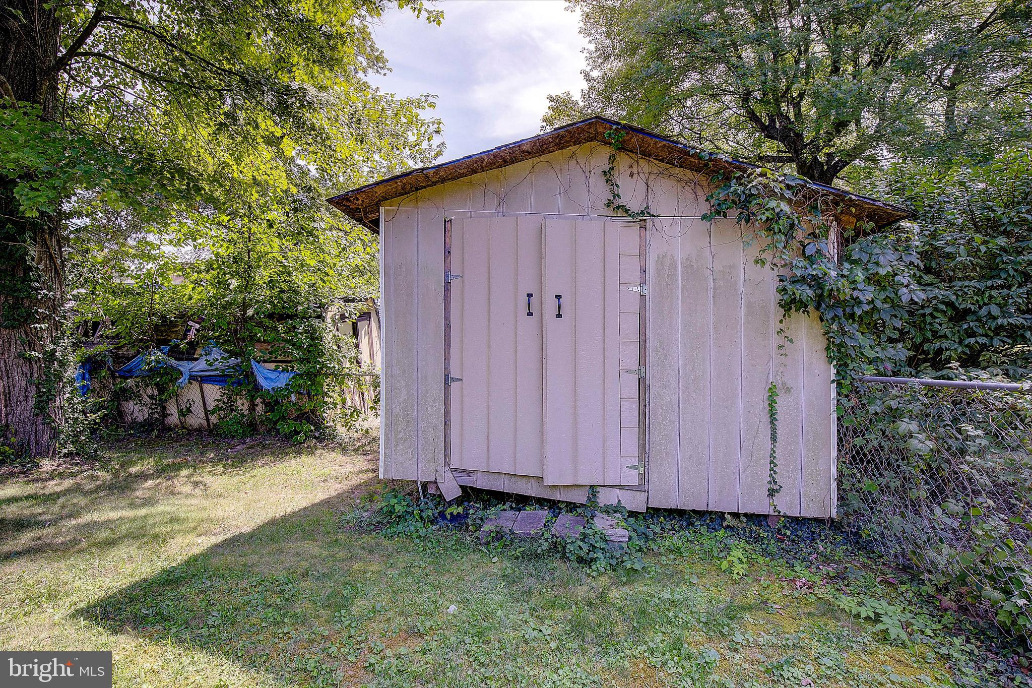 9209 Roxanne Drive Lanham, MD 20706 - Photo 30 of 33