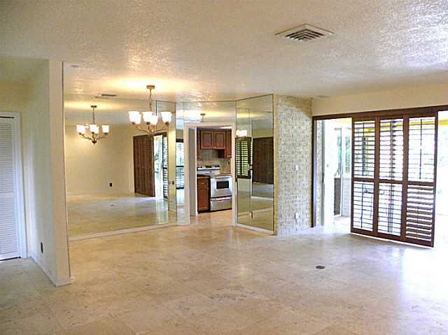 282 Northwest 11th Avenue Boca Raton, FL 33486 - Photo 8 of 25 Additional Photo