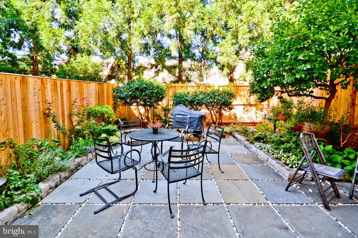 3273 Sutton Place Northwest, Unit D Washington, DC 20016 - Photo 25 of 29