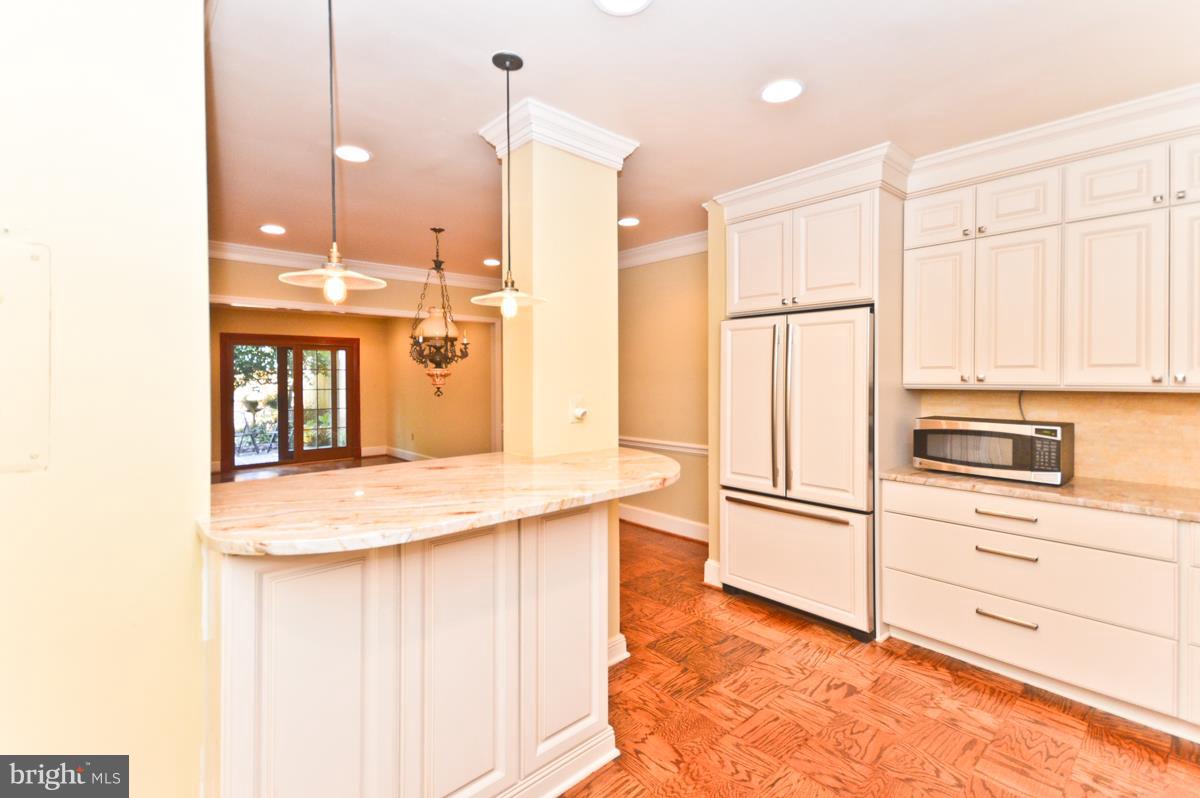 3273 Sutton Place Northwest, Unit D Washington, DC 20016 - Photo 28 of 29