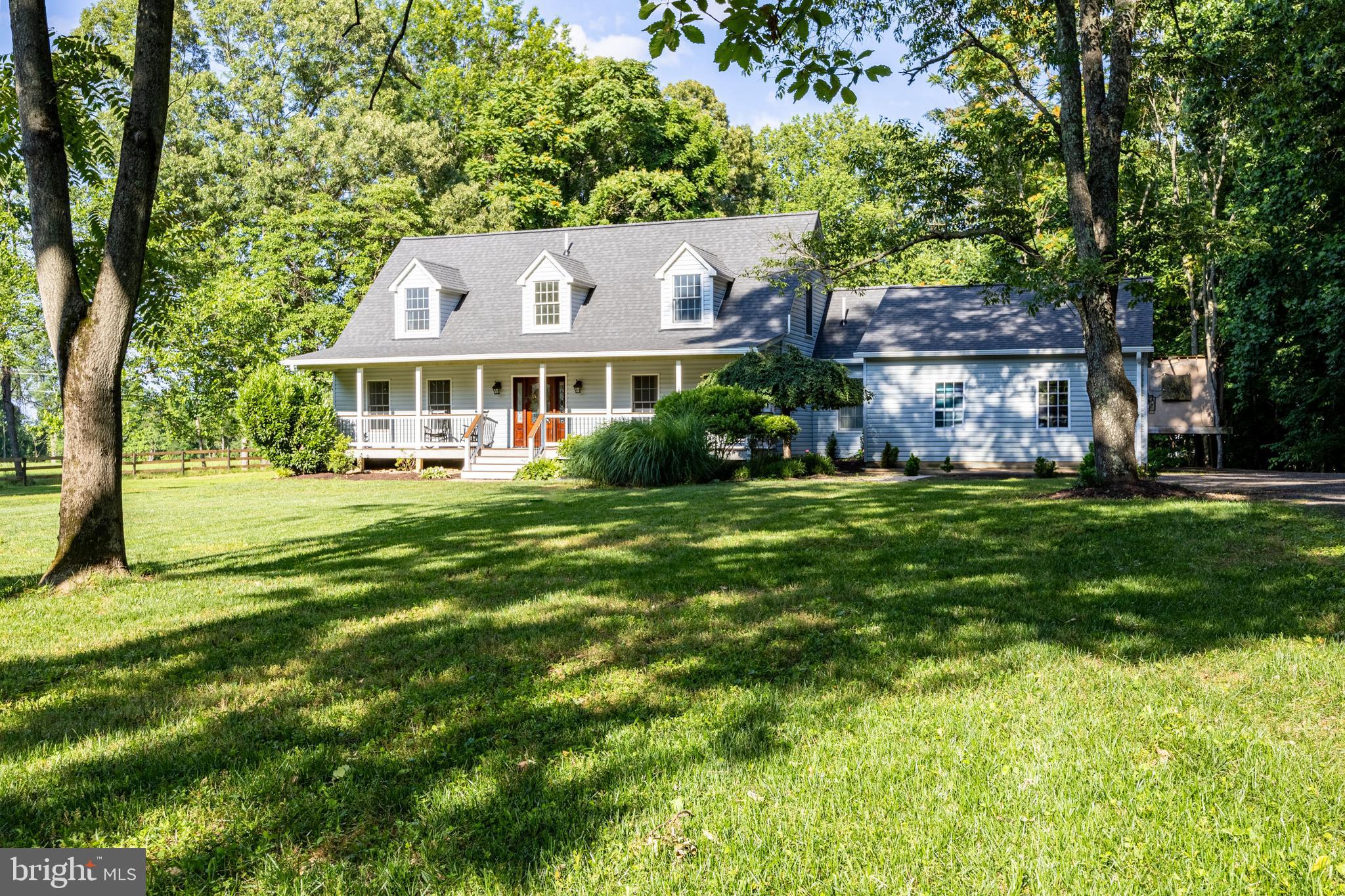23372 Watson Road Leesburg, VA 20175 - Photo 2 of 37 Gallery Image 2