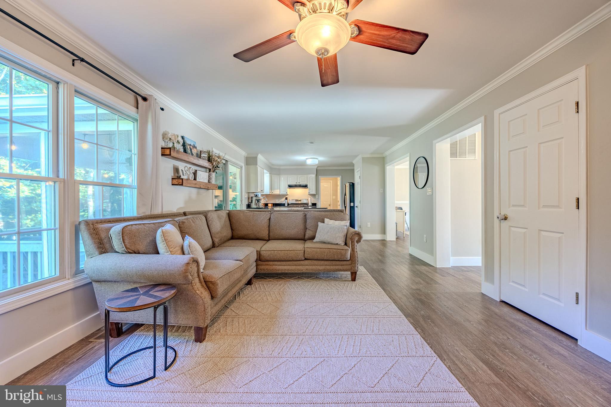 23372 Watson Road Leesburg, VA 20175 - Photo 10 of 37 Living Room
