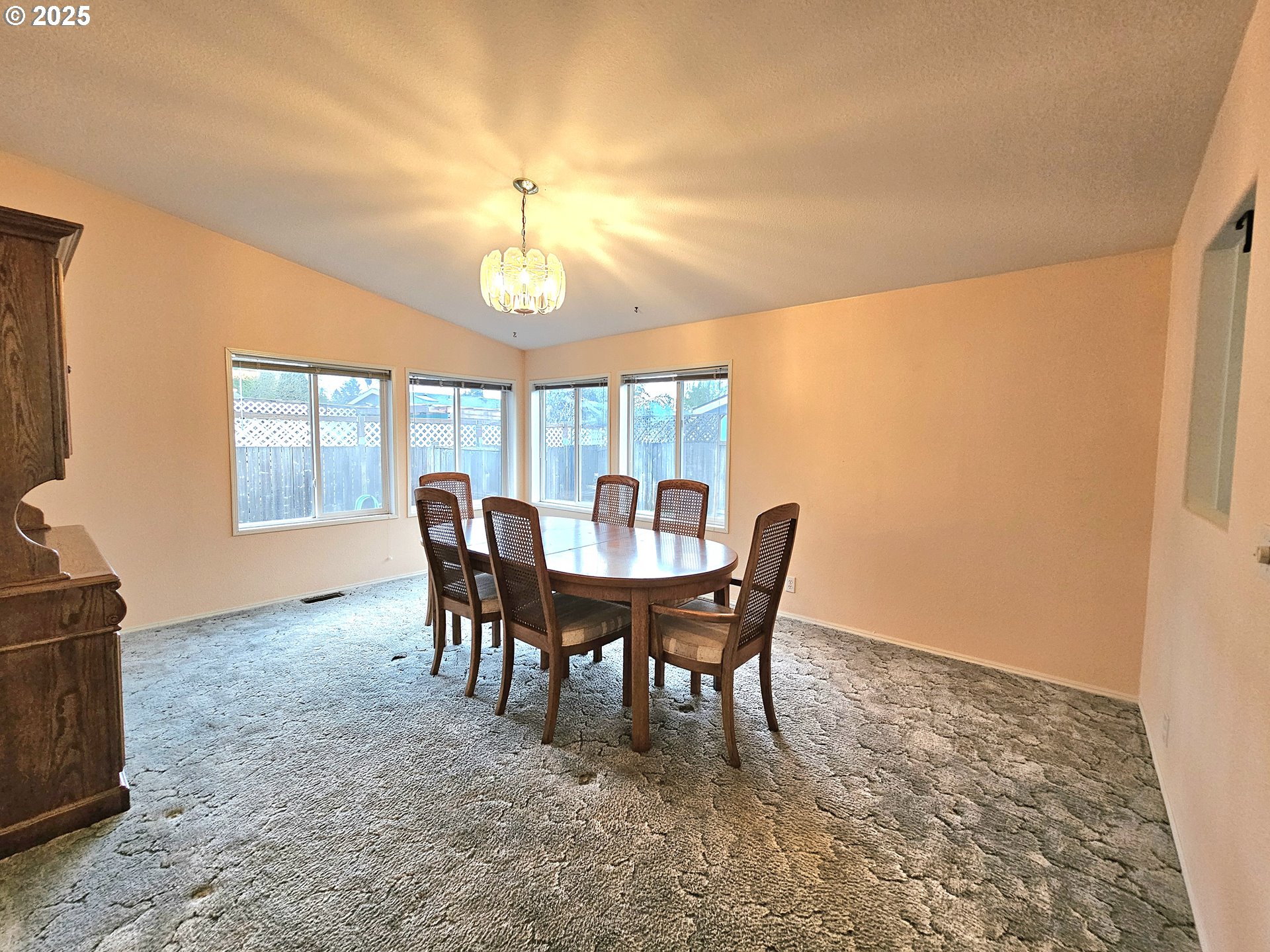 1621 Skipper Avenue Eugene, OR 97404 - Photo 14 of 36 Gallery Image 14