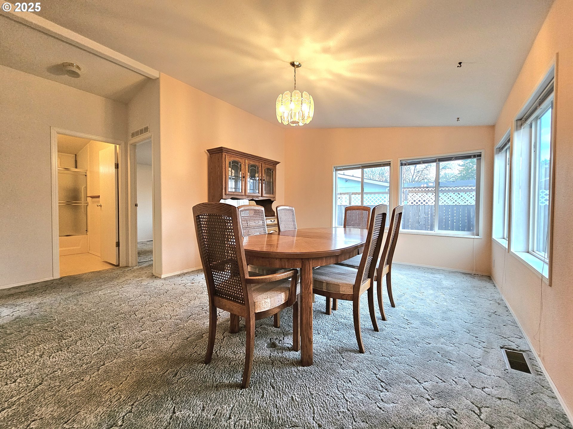 1621 Skipper Avenue Eugene, OR 97404 - Photo 15 of 36 Gallery Image 15