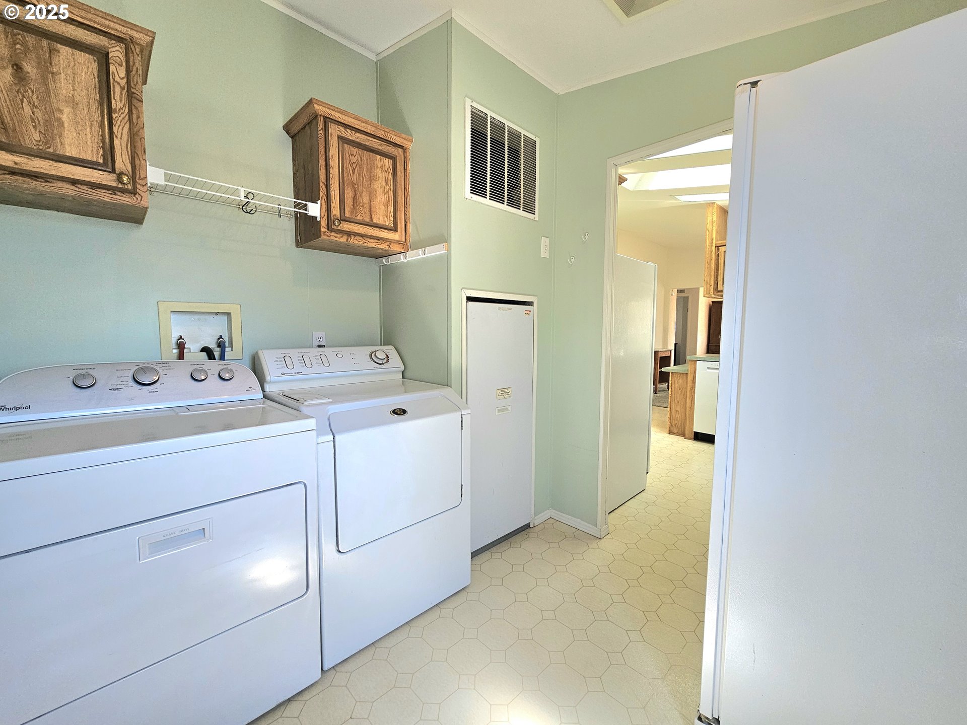 1621 Skipper Avenue Eugene, OR 97404 - Photo 29 of 36 Gallery Image 29