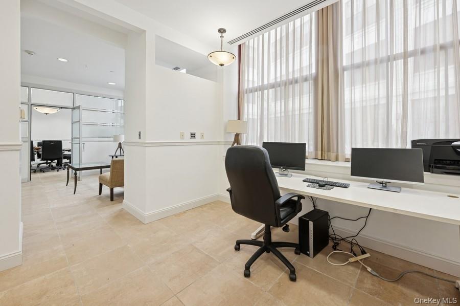 1 Scarsdale Road, Unit 613 Tuckahoe, NY 10707 - Photo 20 of 34 Business Center