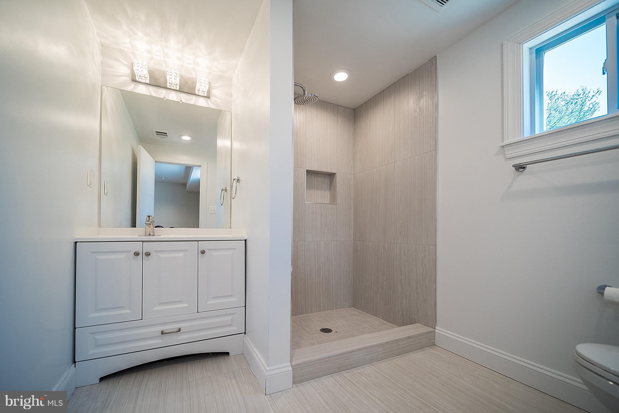 2981 Stinnett Road Huntingtown, MD 20639 - Photo 7 of 30 Bath (Master)
