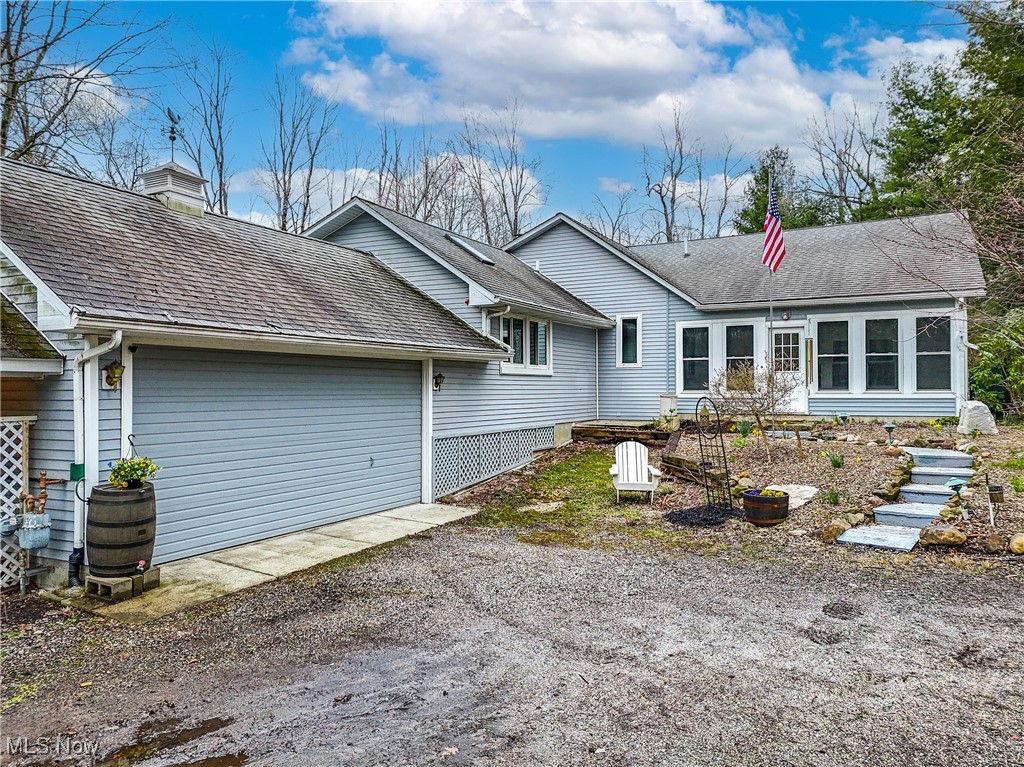 10461 Wye Road Chesterland, OH 44026 - Photo 1 of 50 Front of home