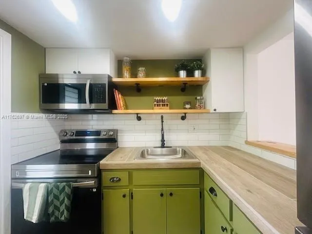 $124,900 | 1101 Hillcrest Court, Unit 306, Hollywood, FL 33021