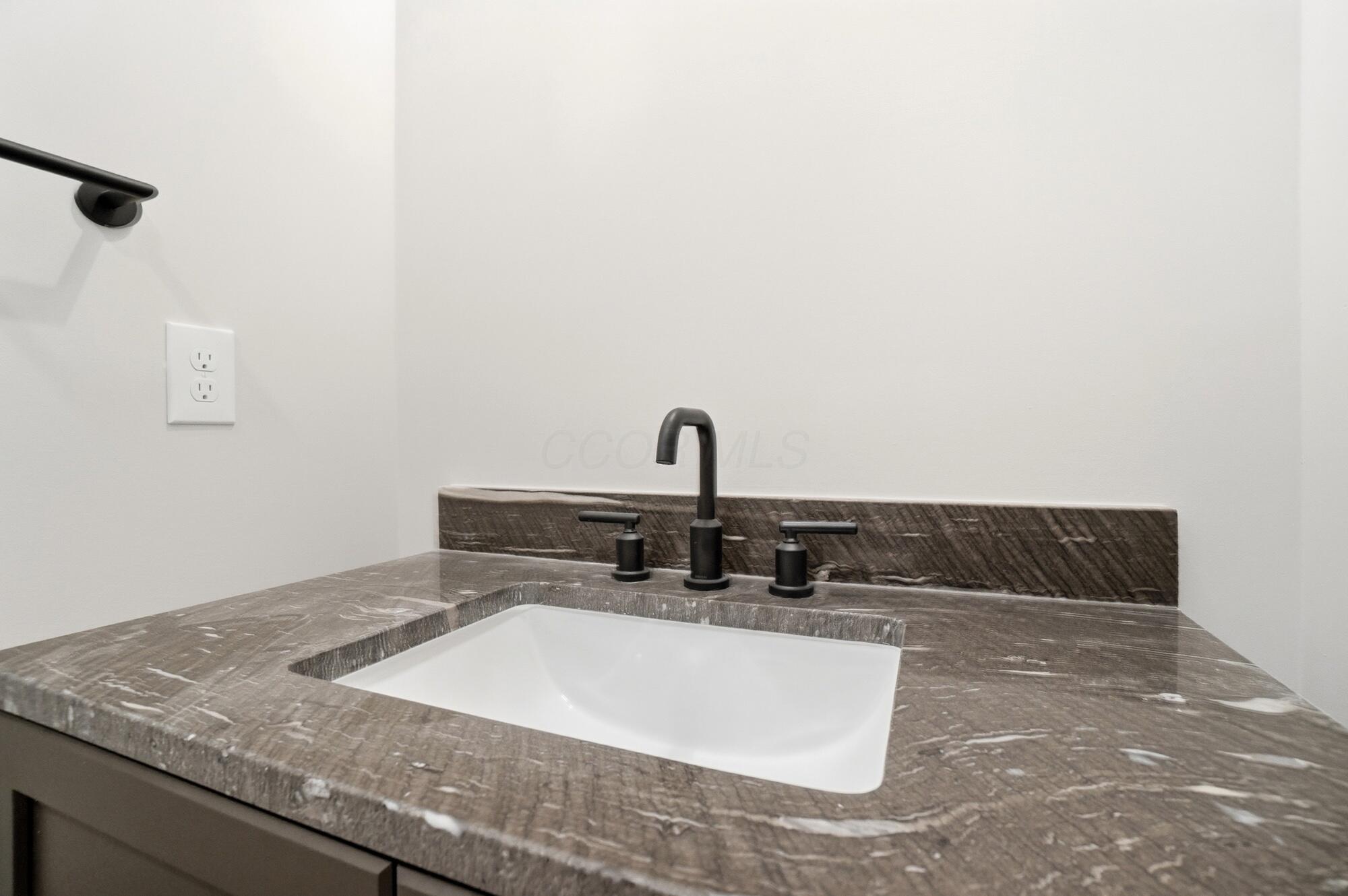 4703 Talus Road Westerville, OH 43082 - Photo 41 of 69 204