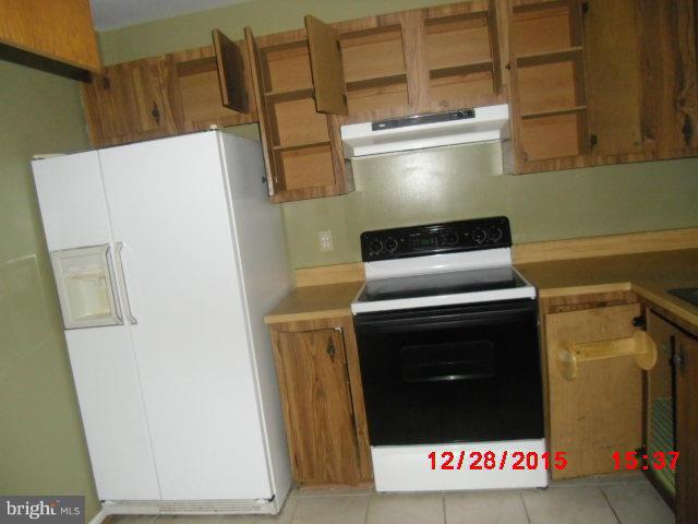 420 Grove Ridge Court Linthicum, MD 21090 - Photo 2 of 2 Kitchen
